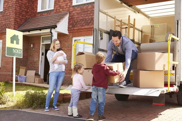 How To Choose The Best Removals Company In Bristol?