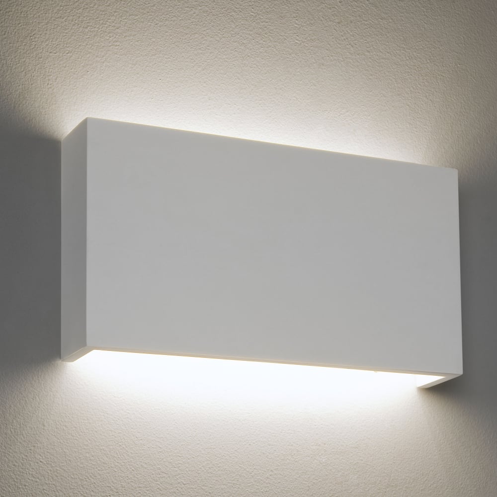 Elevate Your Bathrooms with Plaster Wall Lights: Timeless Elegance Meets Functional Illumination